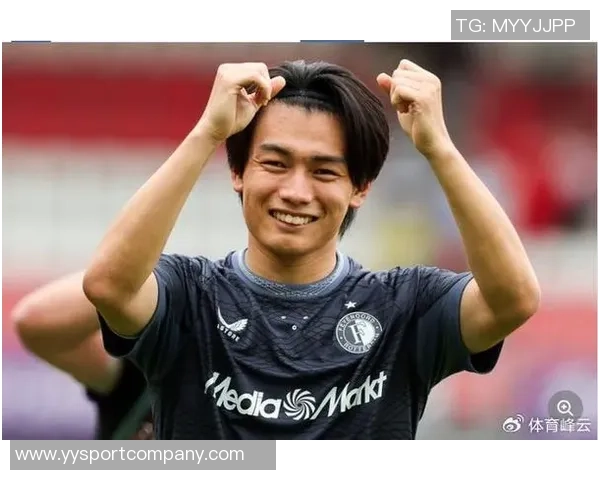 日本前锋上田绮世半场戴帽费耶诺德21世纪新纪录诞生